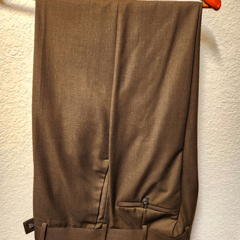 34x34 tan Perry Ellis Portfolio dress pants
